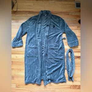 U.S. Polo Assn. Charcoal Plush Robe Size L/XL
